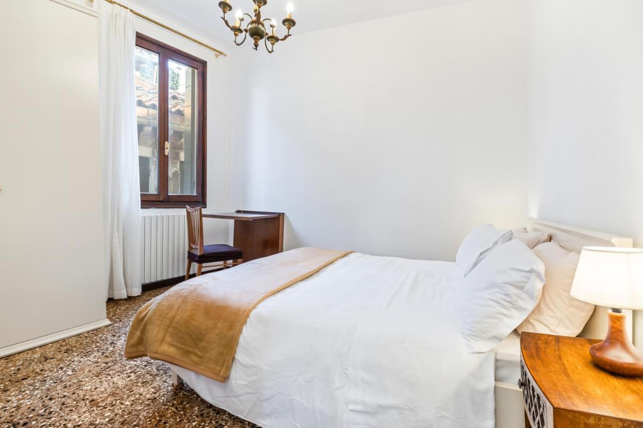 Del Remer Apartment - 5Mins From San Marco Sq Βενετία Εξωτερικό φωτογραφία